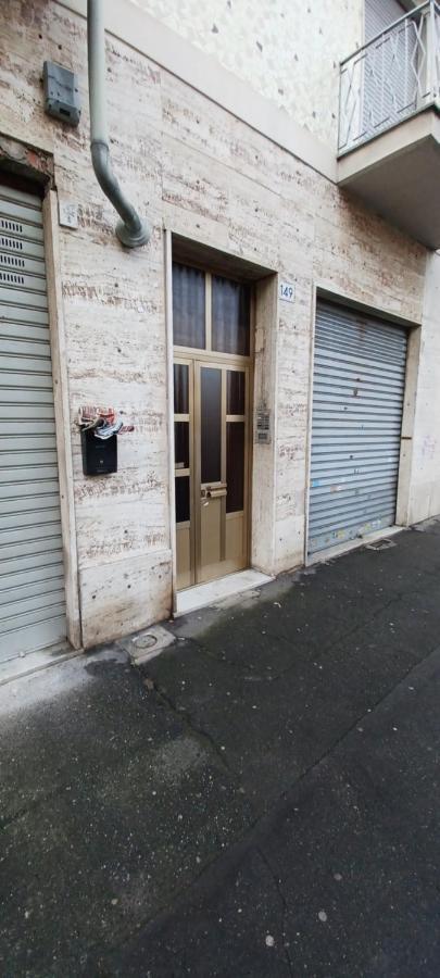 Intero Appartamento Luminoso E Accogliente ! Turin Luaran gambar